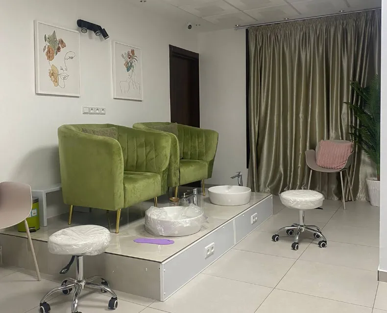 Espace pédicure confortable au salon