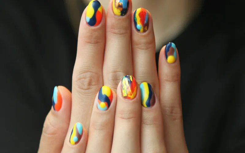 Ongles avec nail art délicat